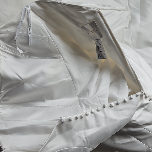 Elysee Seraphine Wedding Dress - Picture 13 of 17